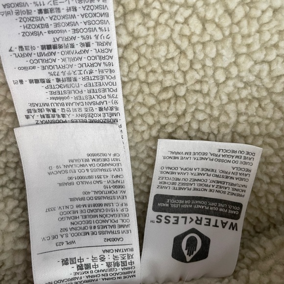 Levi’s Sherpa trucker jean jacket xs - Picture 9 of 10